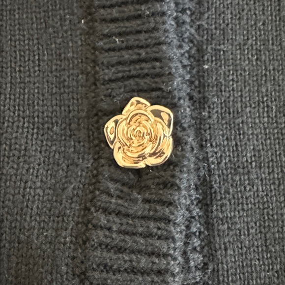 Marled Black Cardigan With Gold Flower Buttons - Picture 4 of 4